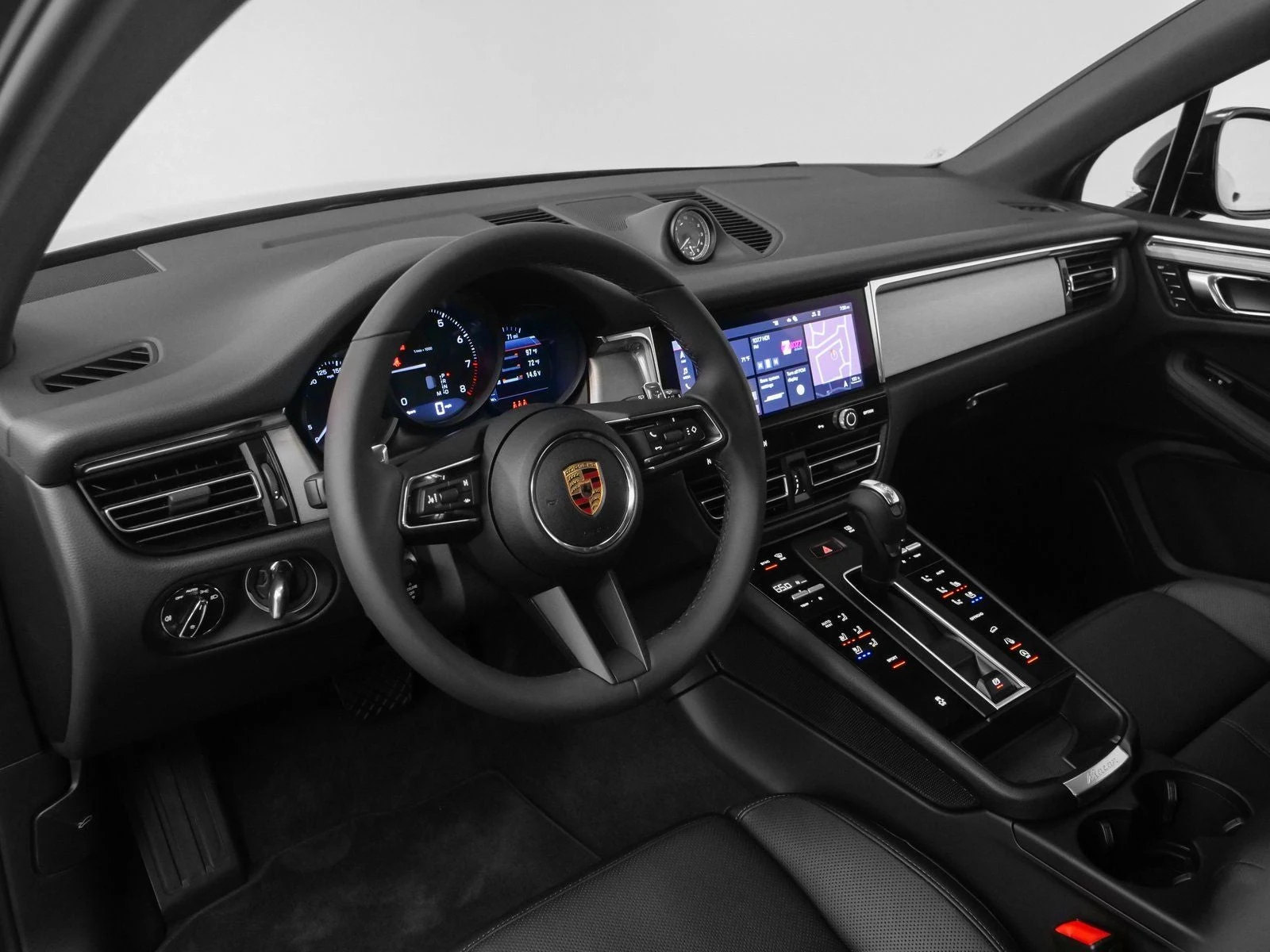 2025 Porsche Macan (95B), 4/20
