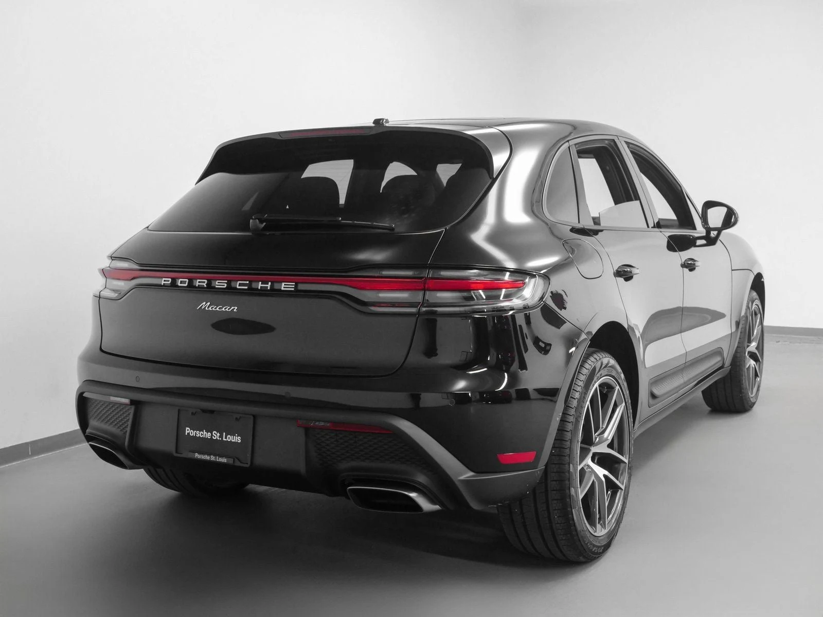 2025 Porsche Macan (95B), 9/20