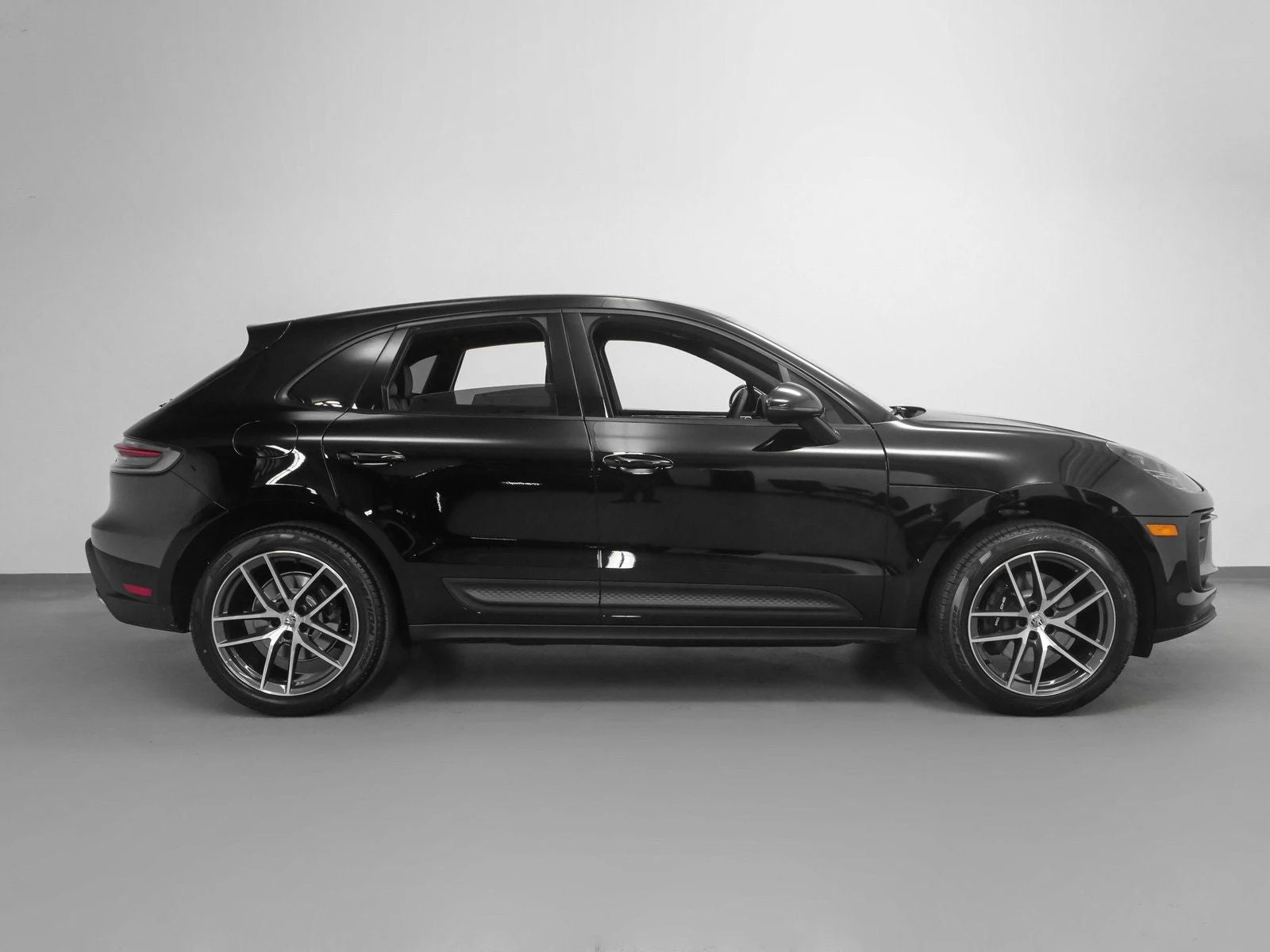 2025 Porsche Macan (95B), 10/20