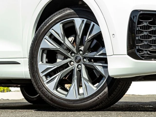 2025 Audi Q8 55 Premium Plus (4M), 6/20