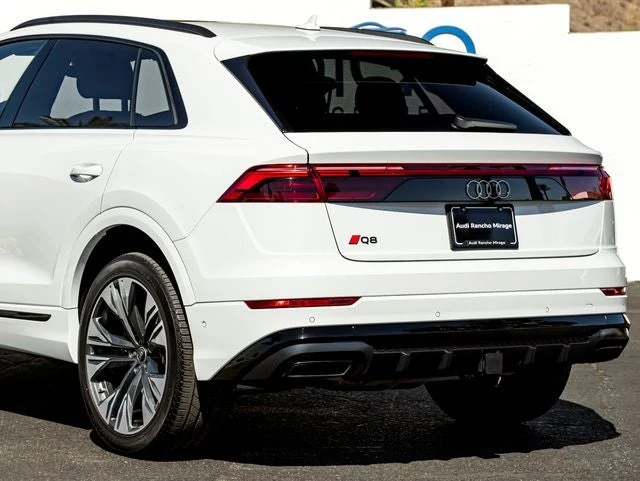 2025 Audi Q8 55 Premium Plus (4M), 8/20