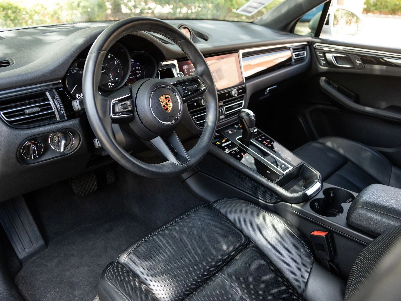 2024 Porsche Macan (95B), 4/20