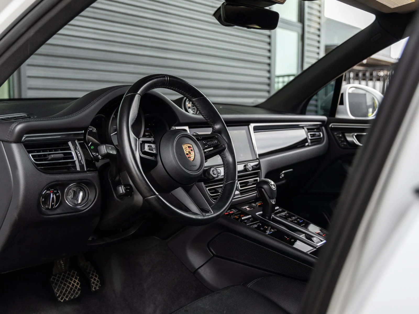 2022 Porsche Macan S (95B), 4/20