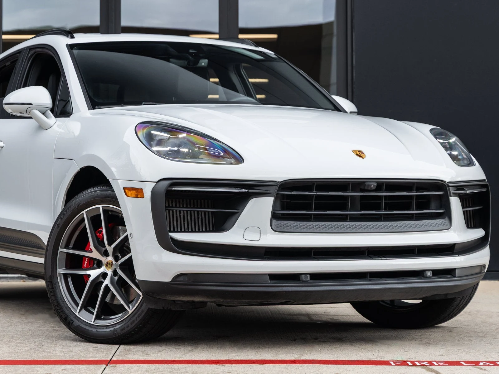 2022 Porsche Macan S (95B), 9/20