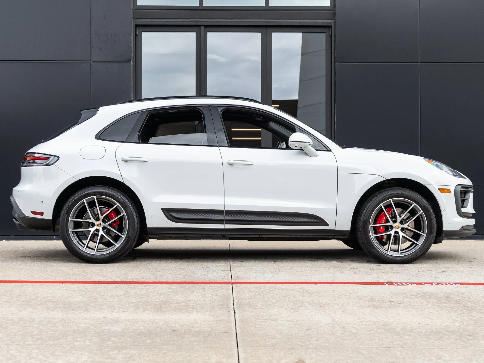 2022 Porsche Macan S (95B), 12/20