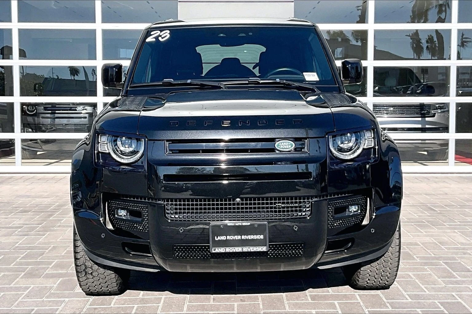 2023 Land Rover Defender 110 X-Dynamic SE (L663), 2/20