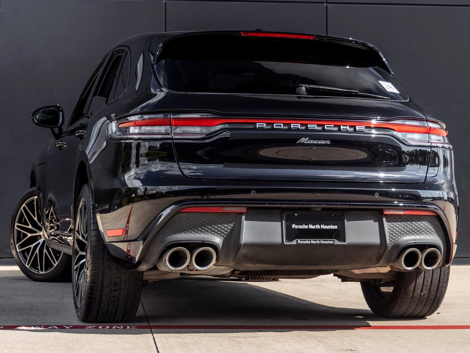2024 Porsche Macan (95B), 3/20