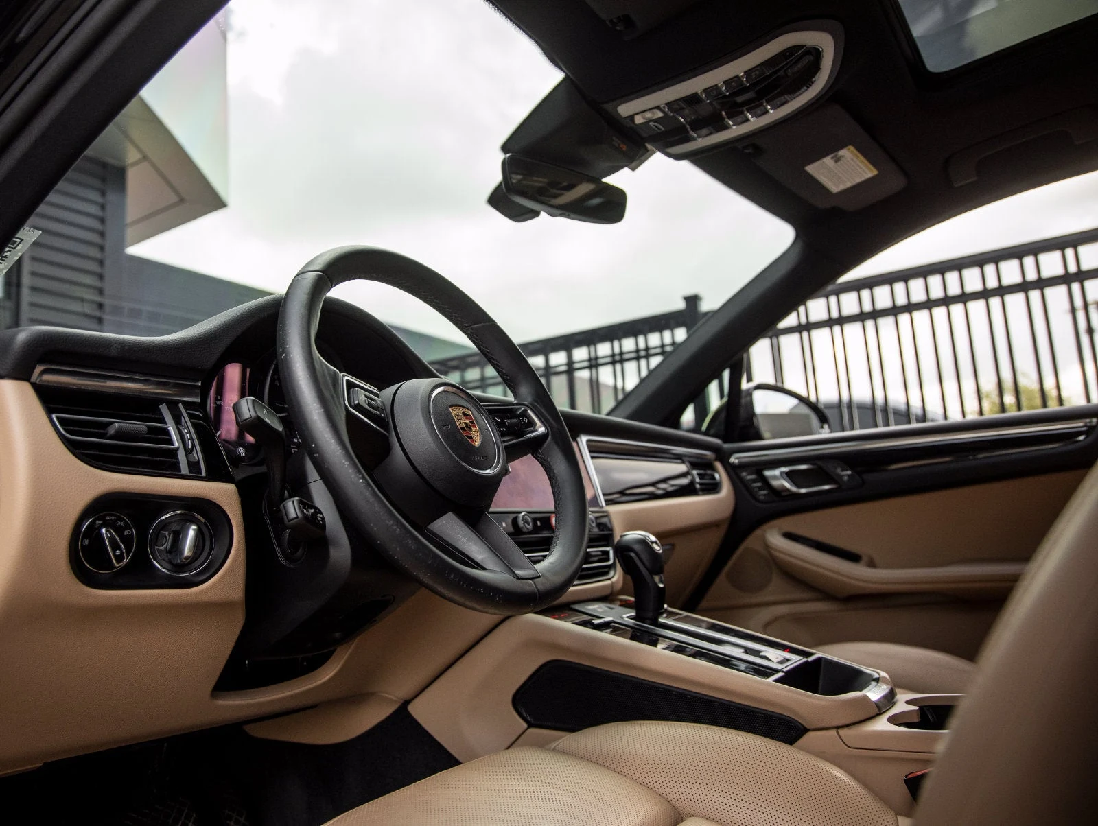 2024 Porsche Macan (95B), 4/20