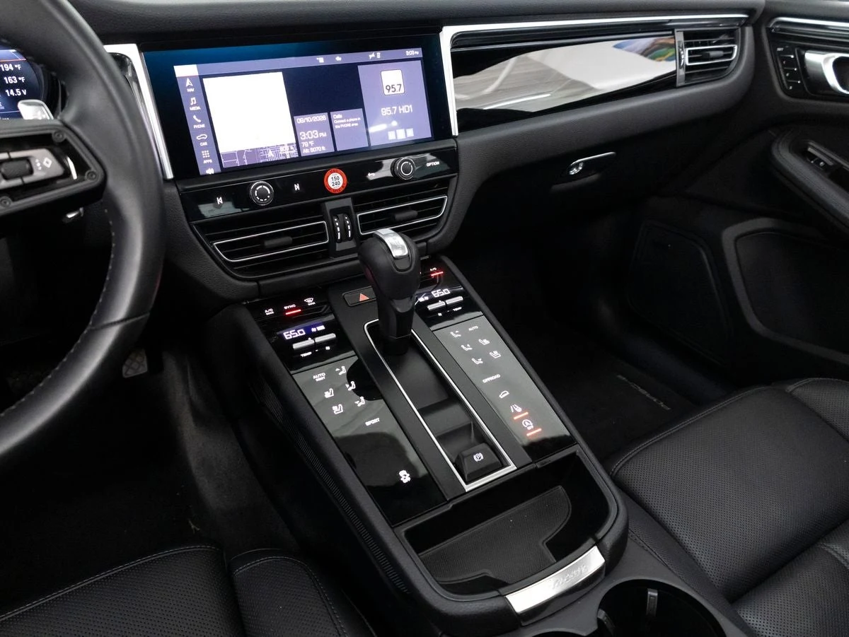 2024 Porsche Macan (95B), 18/20