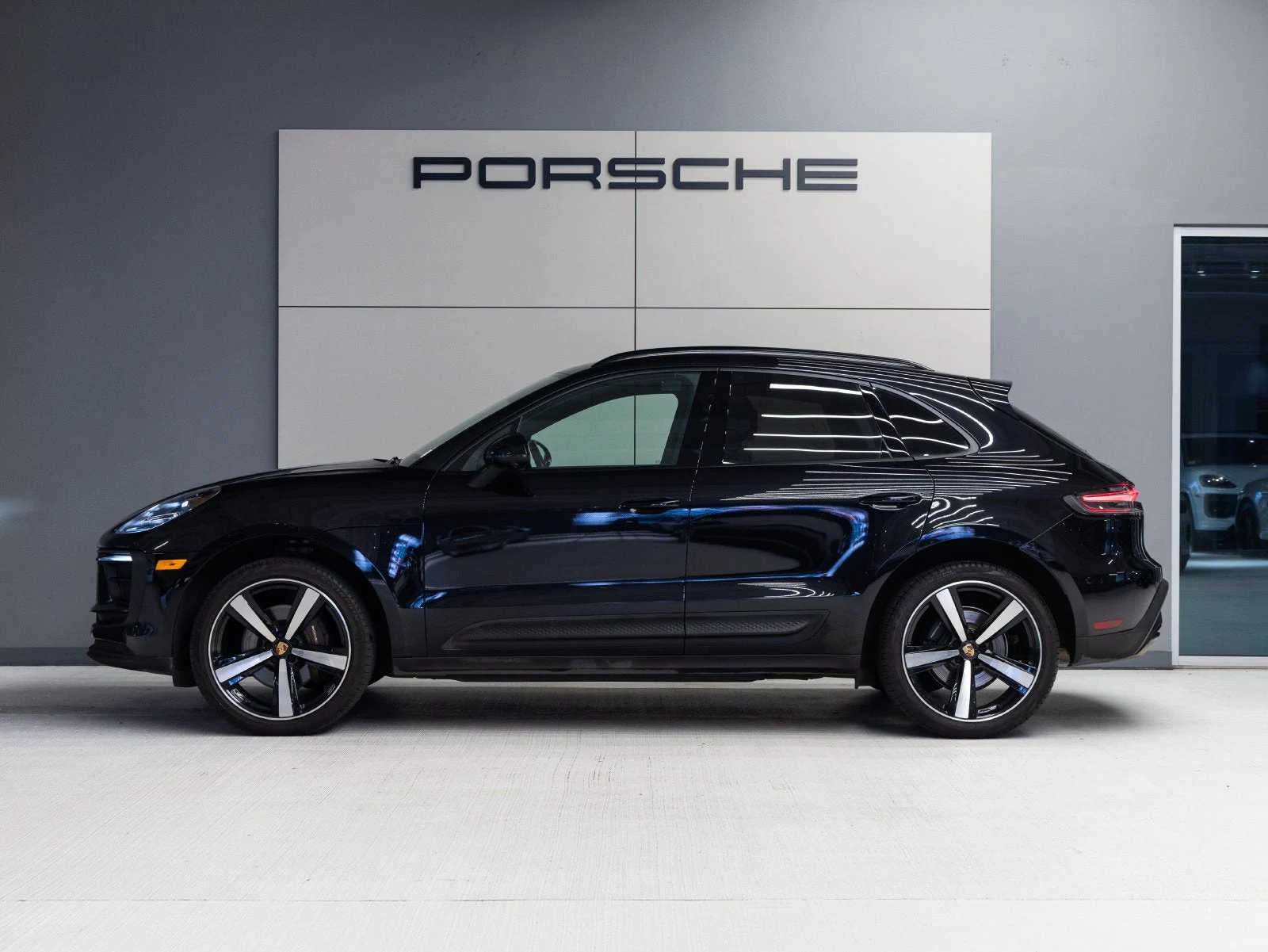 2023 Porsche Macan (95B), 2/20