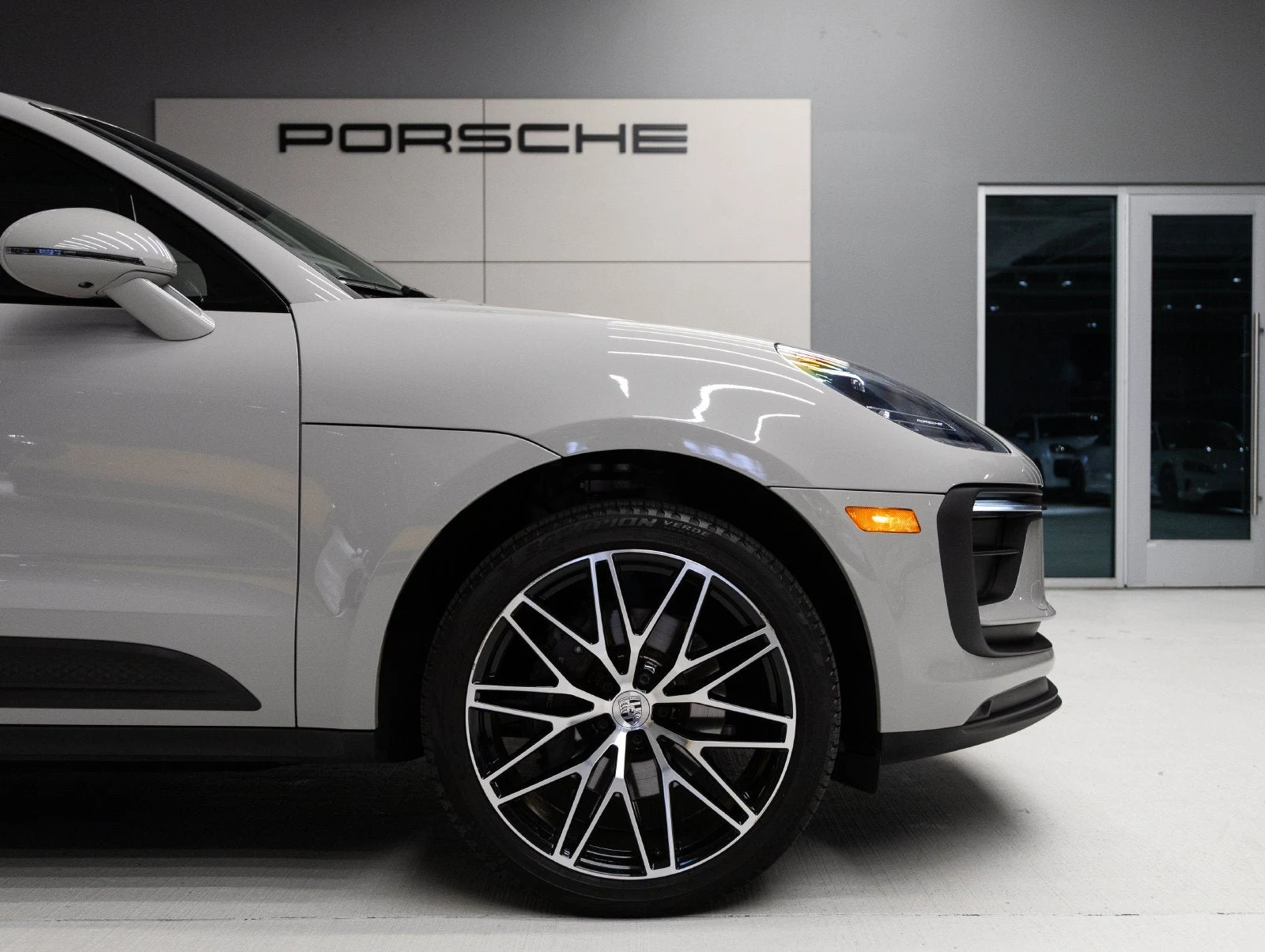 2023 Porsche Macan (95B), 11/20