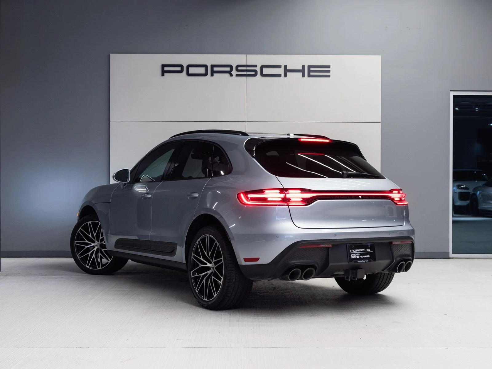 2024 Porsche Macan (95B), 3/20