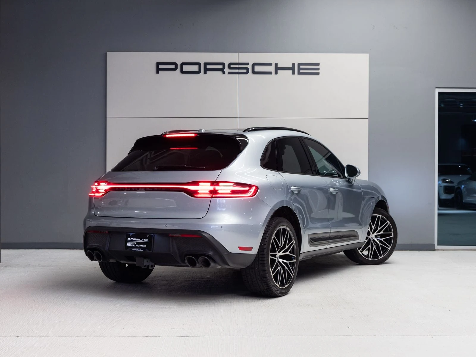 2024 Porsche Macan (95B), 7/20