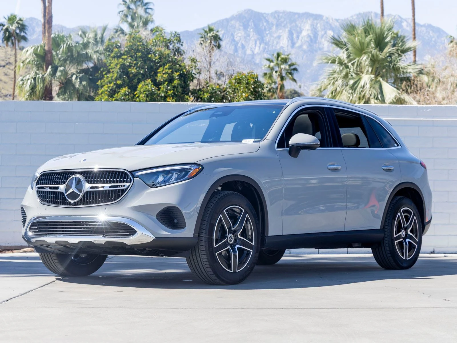 Mercedes-Benz GLC 300 (X254) · Manufaktur Alpine Grey · Indigo Auto Group