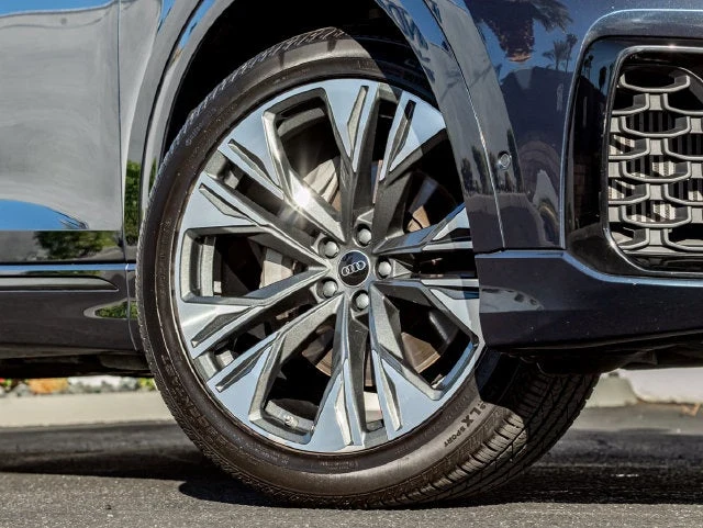 2024 Audi Q8 55 Premium Plus (4M), 6/20