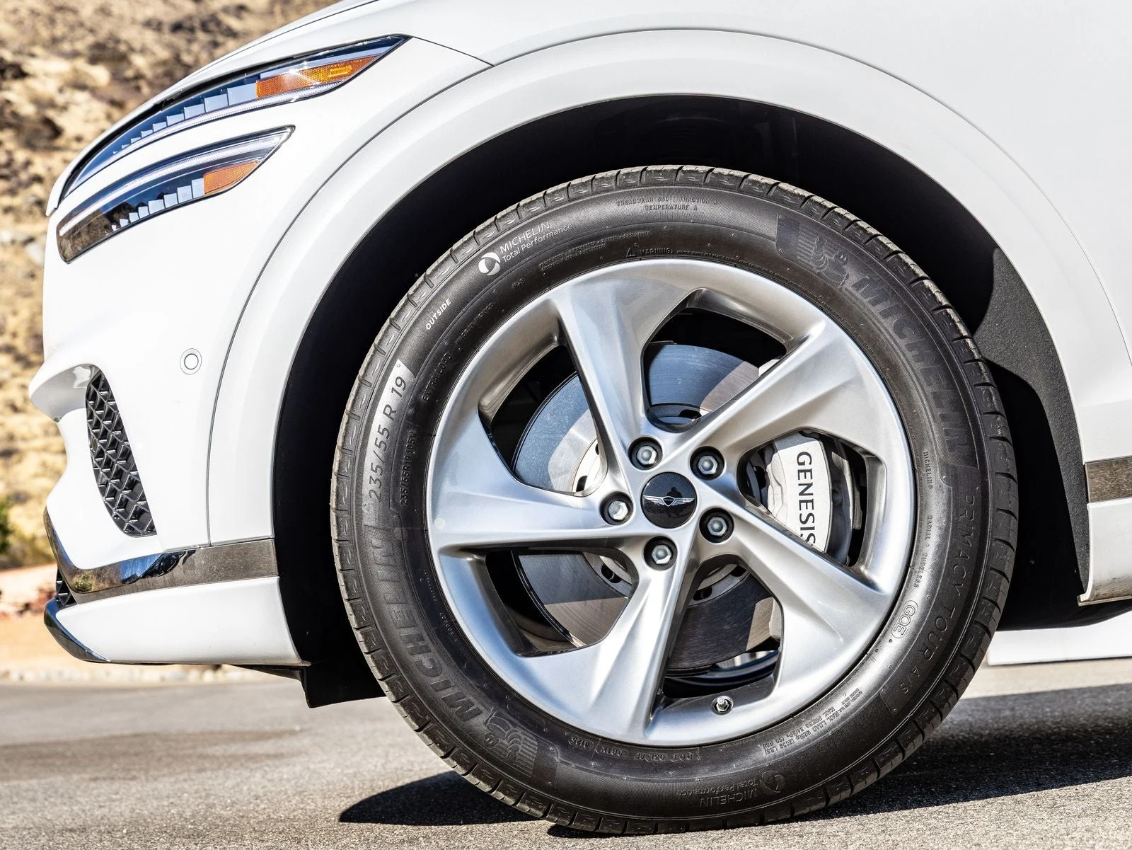 2026 Genesis GV70 2.5T Advanced (2024 Update), 6/20