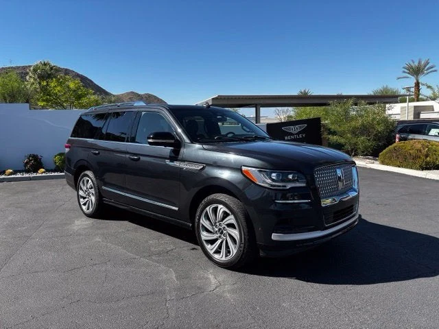 2022 Lincoln Navigator Reserve (4th Generation), 3/12