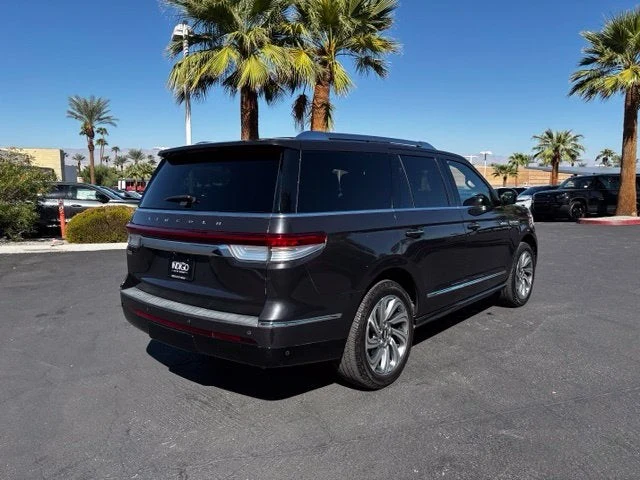 2022 Lincoln Navigator Reserve (4th Generation), 5/12