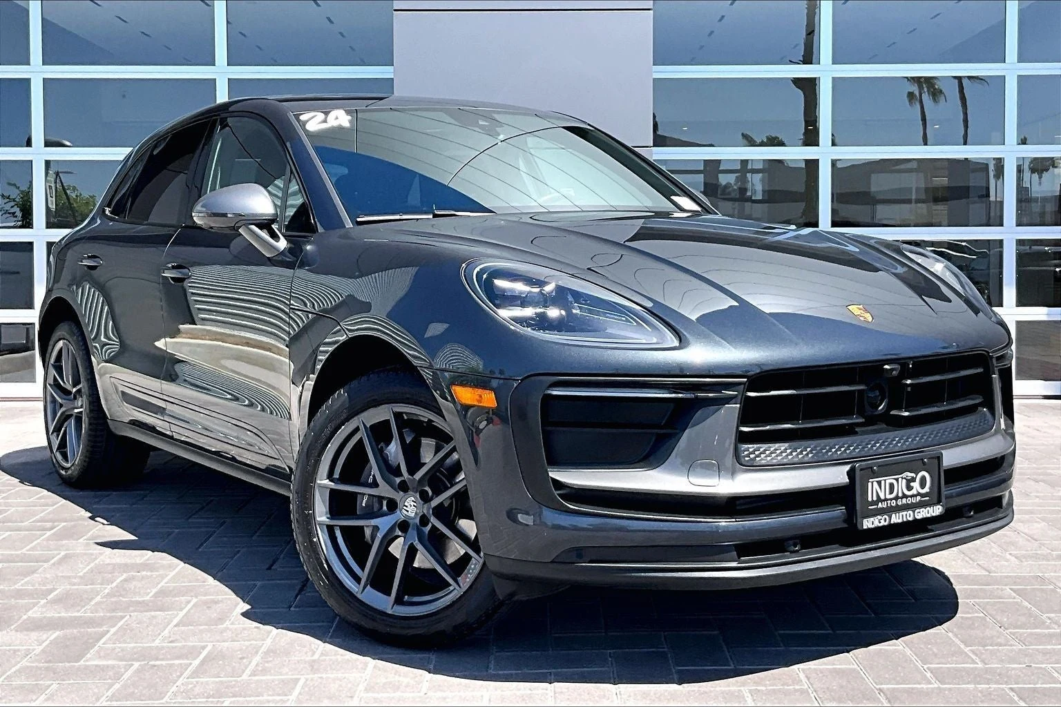 2024 Porsche Macan T (95B), 3/20