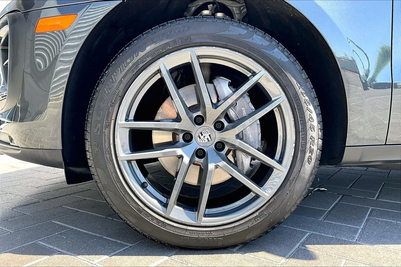 2024 Porsche Macan T (95B), 9/20