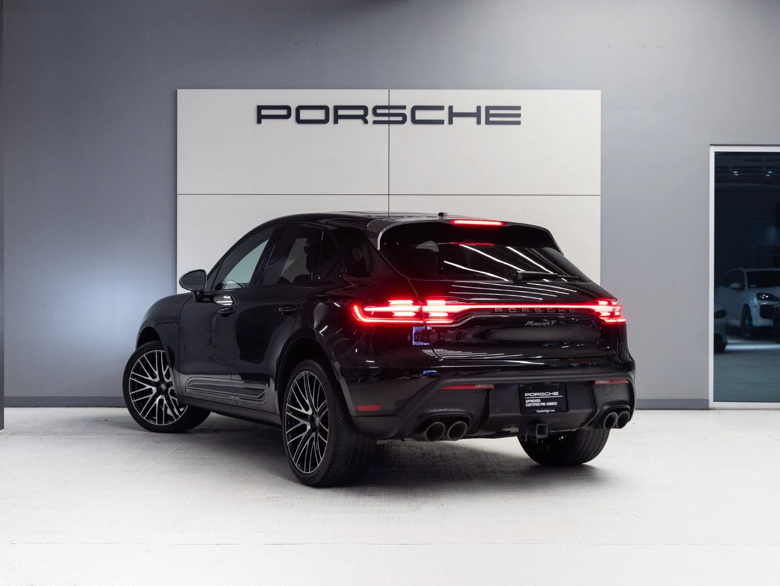 2023 Porsche Macan T (95B), 3/20