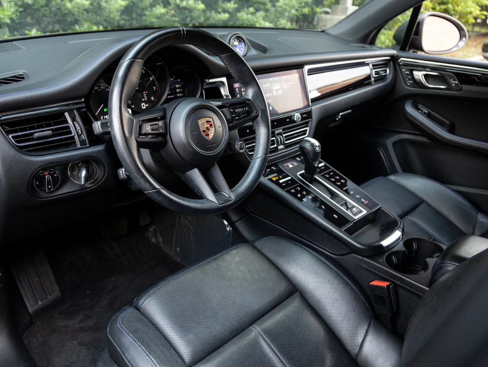 2023 Porsche Macan T (95B), 4/20