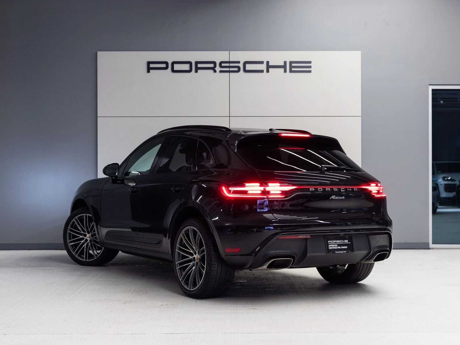 2024 Porsche Macan (95B), 3/20