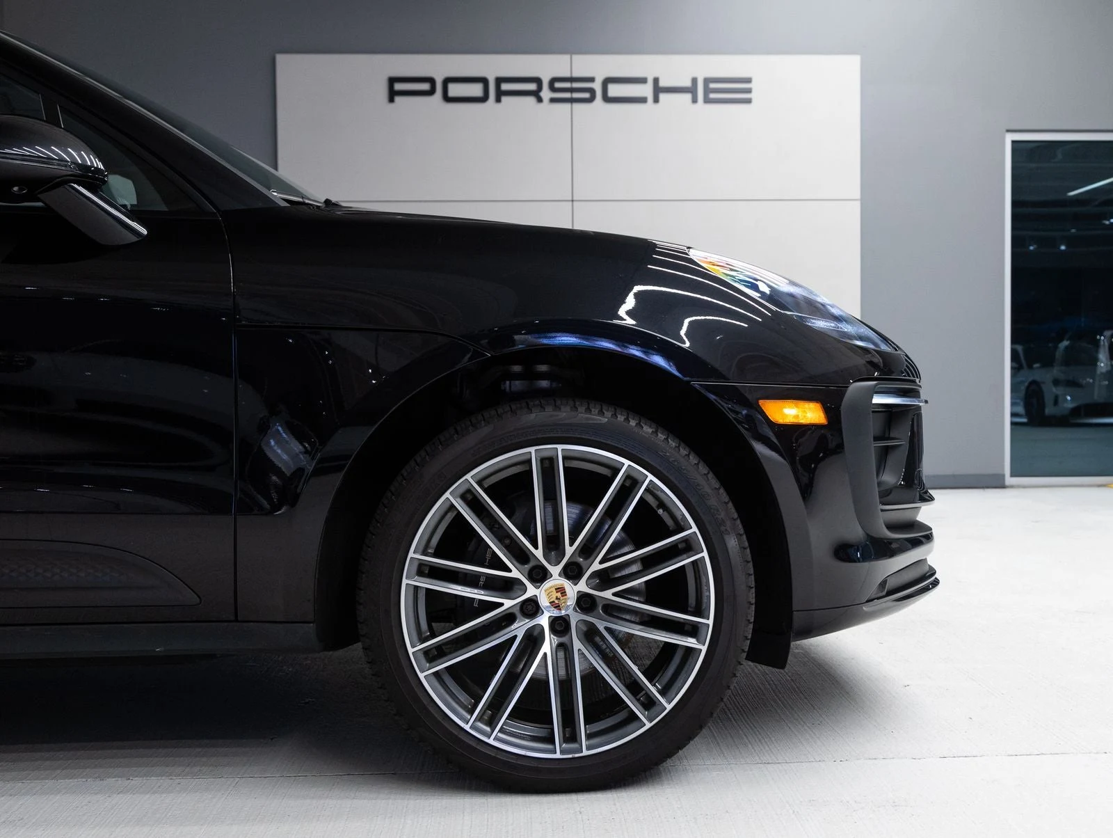 2024 Porsche Macan (95B), 11/20