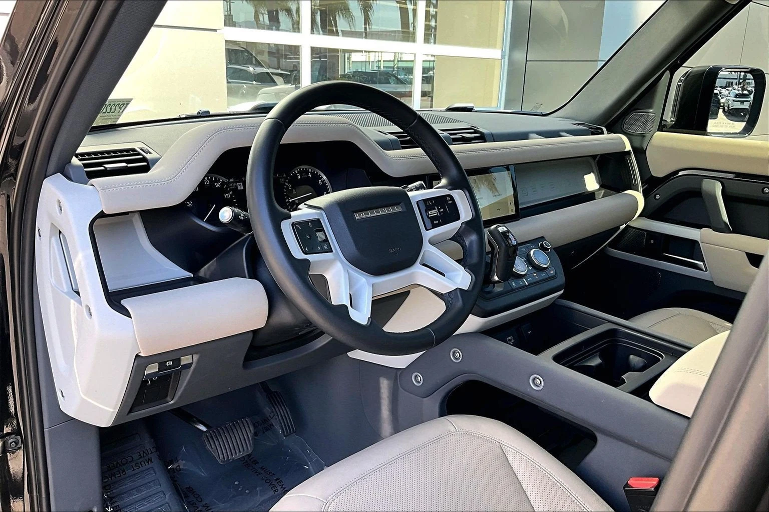2023 Land Rover Defender 110 SE (L663), 14/20