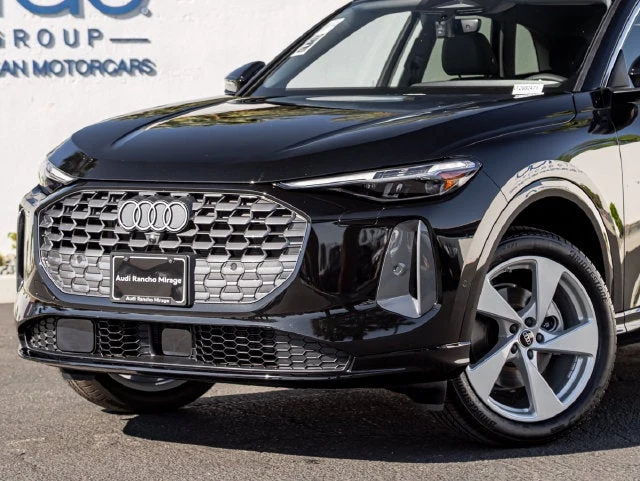 2026 Audi Q5 Premium Plus quattro (GU), 2/20
