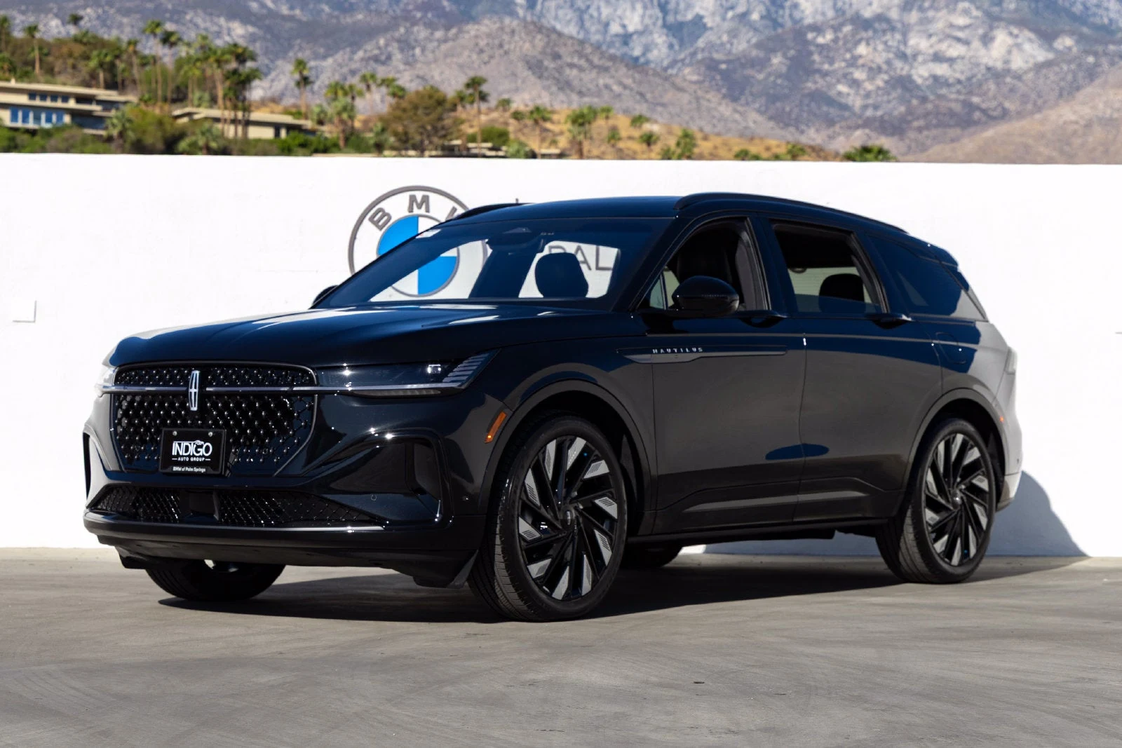Lincoln Nautilus Reserve (2nd Generation) · Infinite Black Metallic Clearcoat · Indigo Auto Group