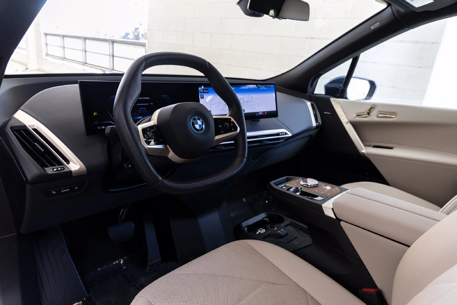 2023 BMW iX xDrive50 (I20), 16/20