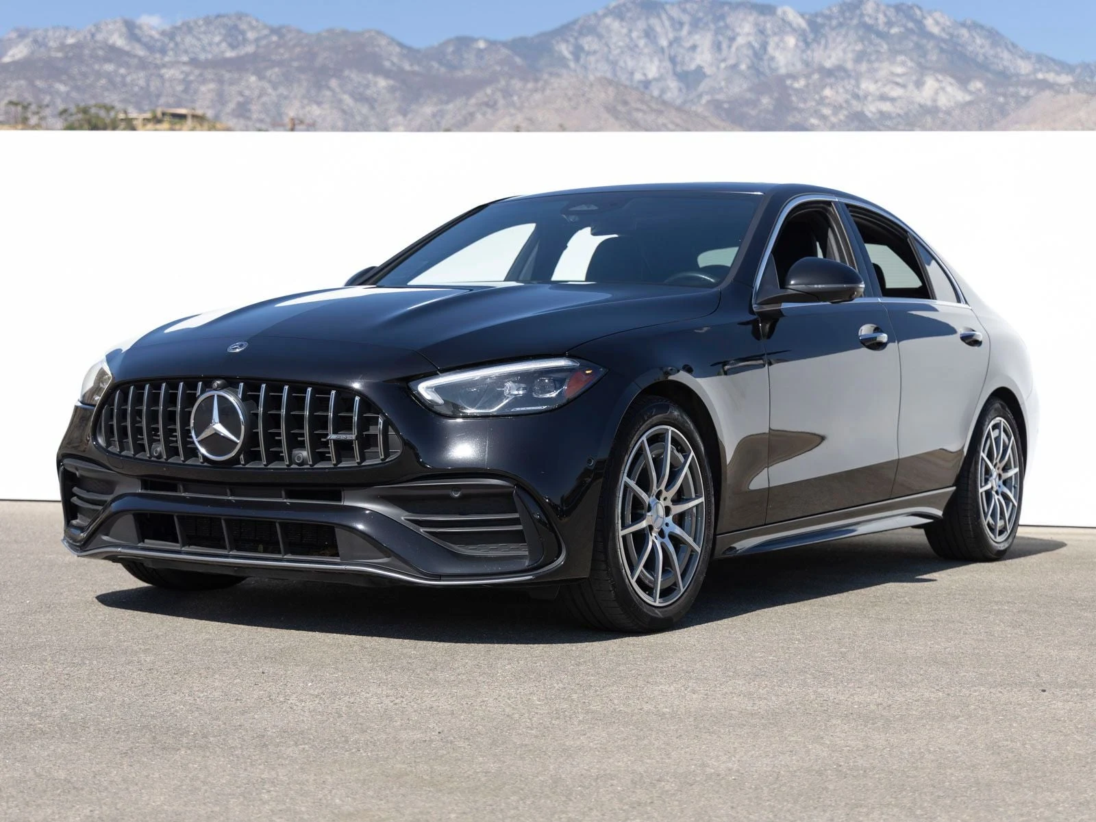 2023 Mercedes-Benz AMG C 43 4MATIC Sedan (W206), 2/20