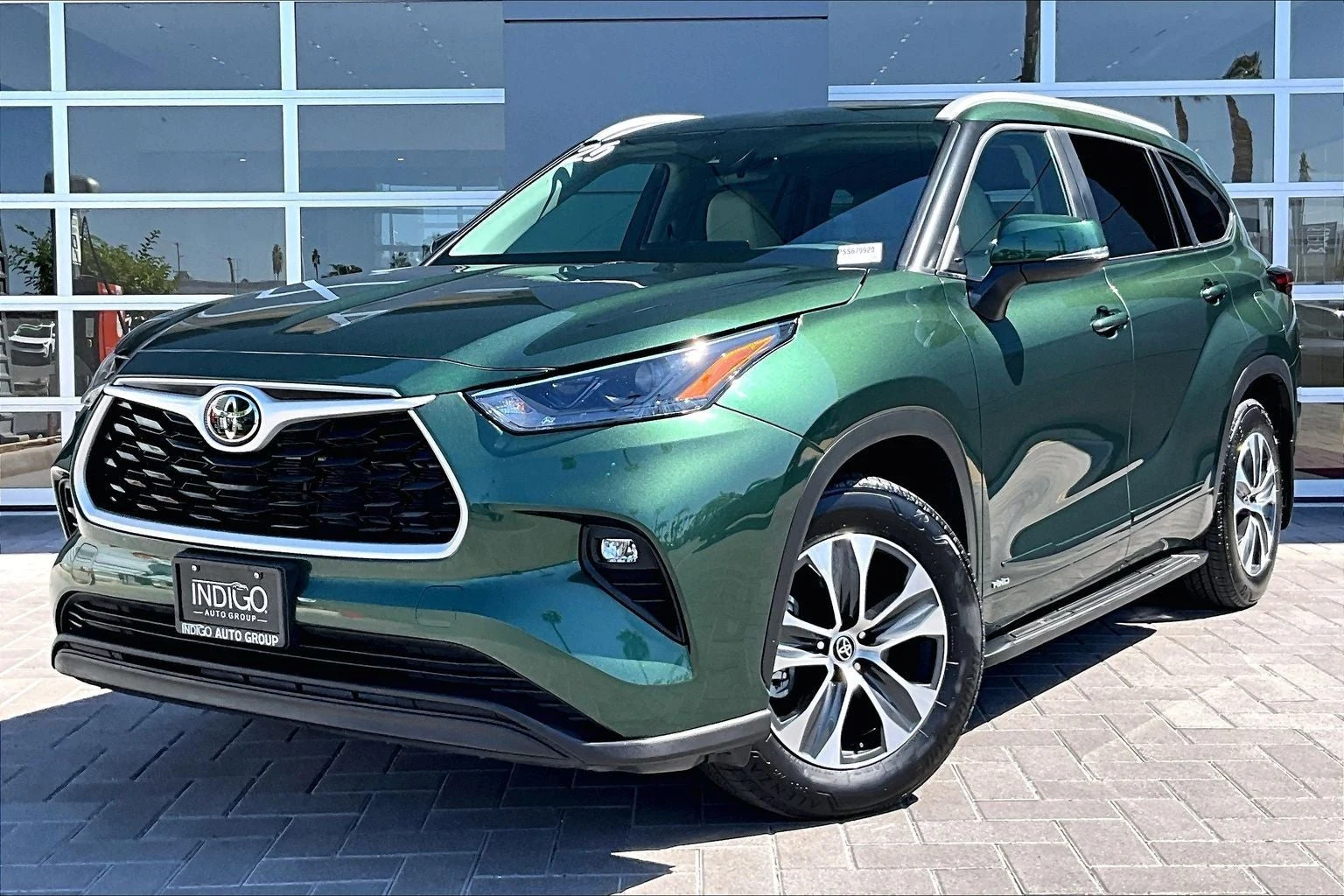 Toyota Highlander Hybrid XLE (4th Generation) · Cypress · Indigo Auto Group