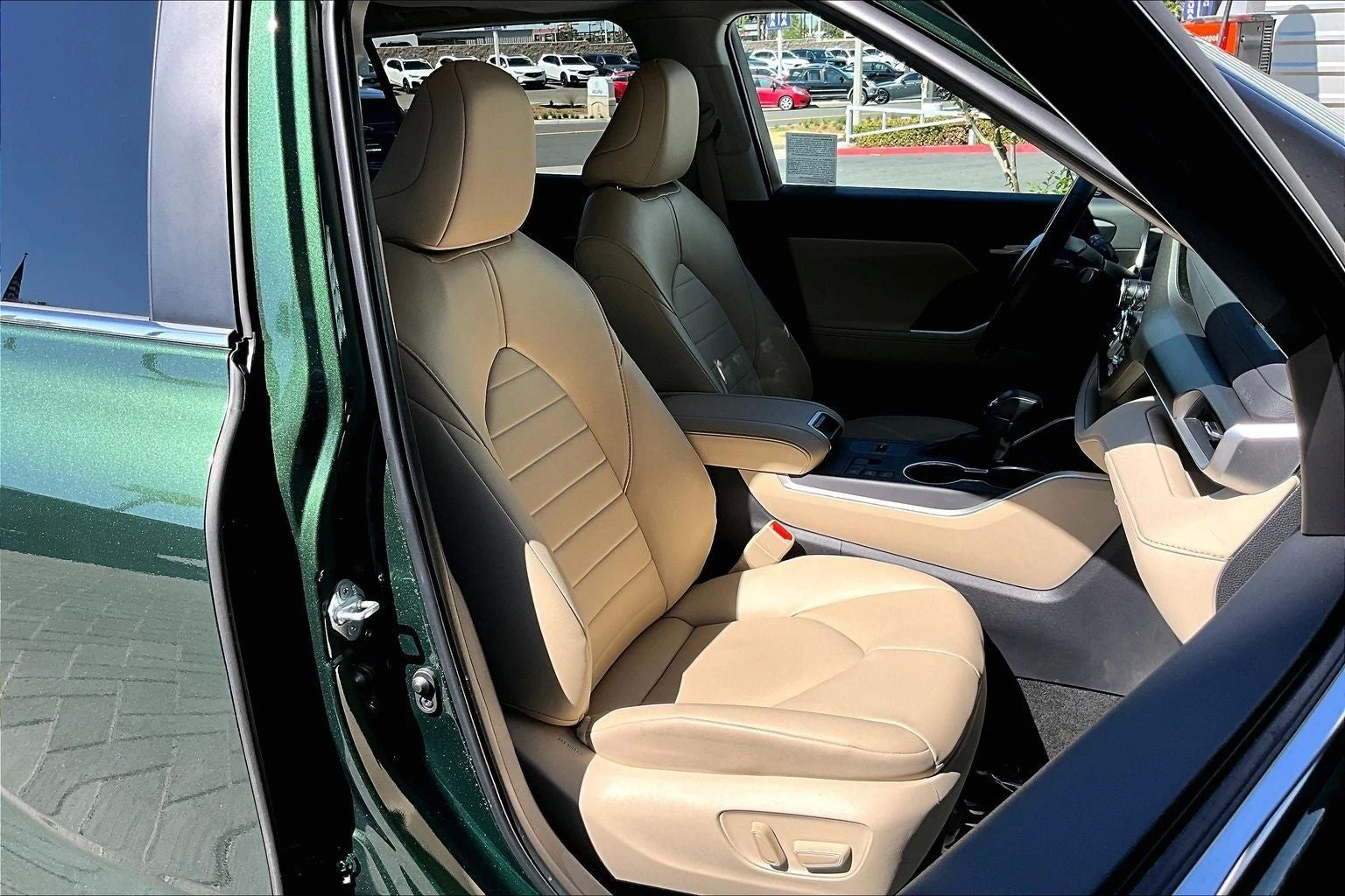 2025 Toyota Highlander Hybrid XLE (4th Generation), 7/20