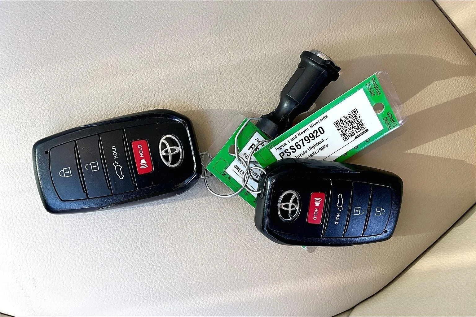 2025 Toyota Highlander Hybrid XLE (4th Generation), 11/20