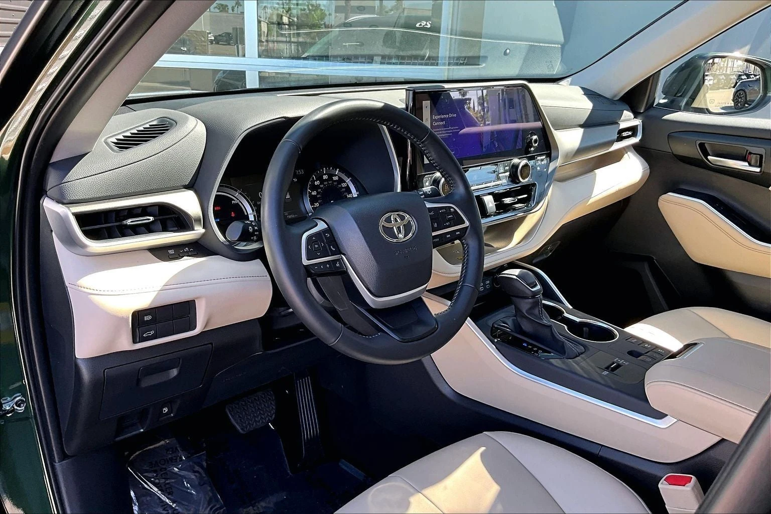 2025 Toyota Highlander Hybrid XLE (4th Generation), 14/20
