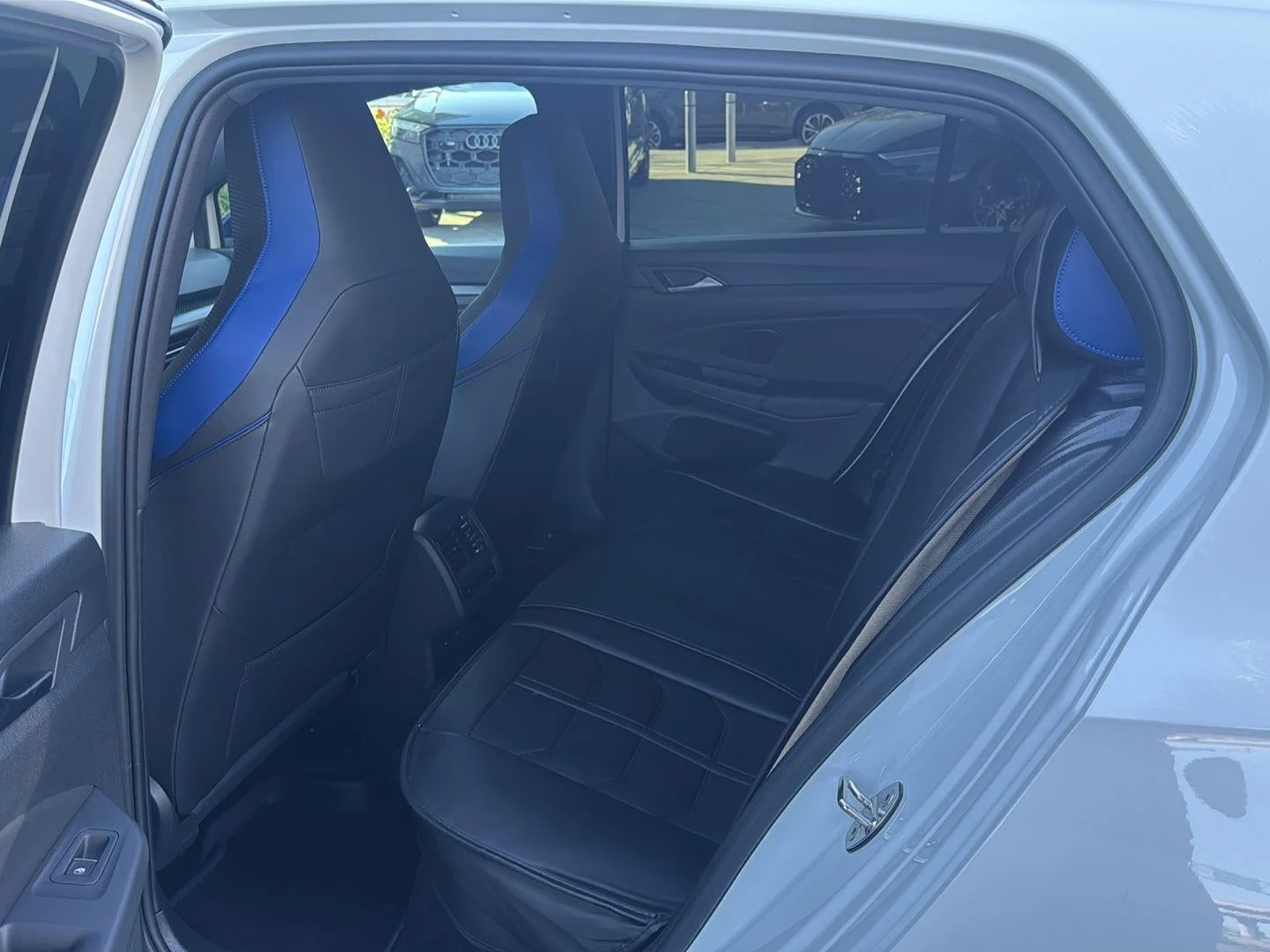 2023 Volkswagen Golf R 20th Anniversary Edition (Mk8), 12/13