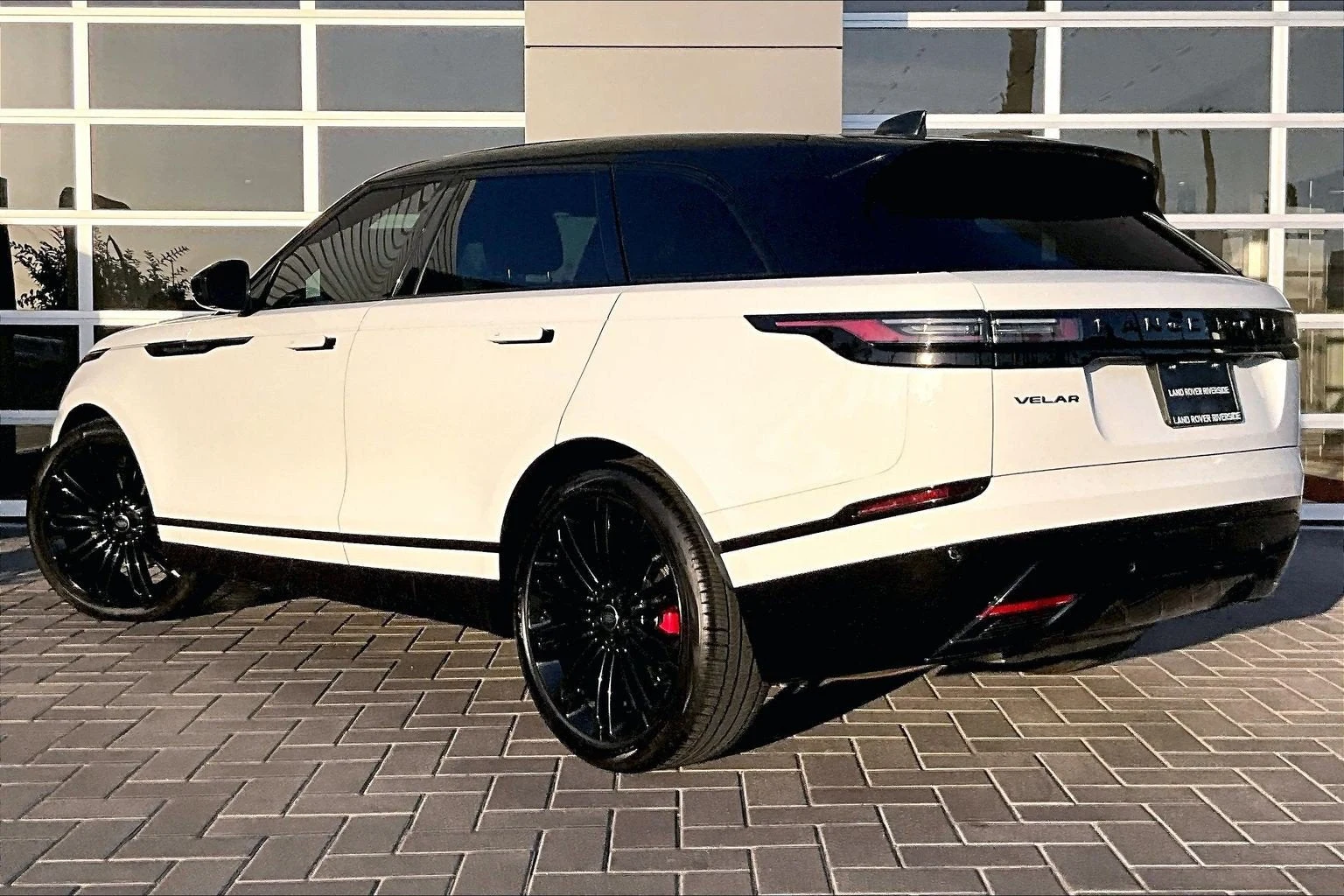 2025 Land Rover Range Rover Velar Dynamic SE (L560), 11/20