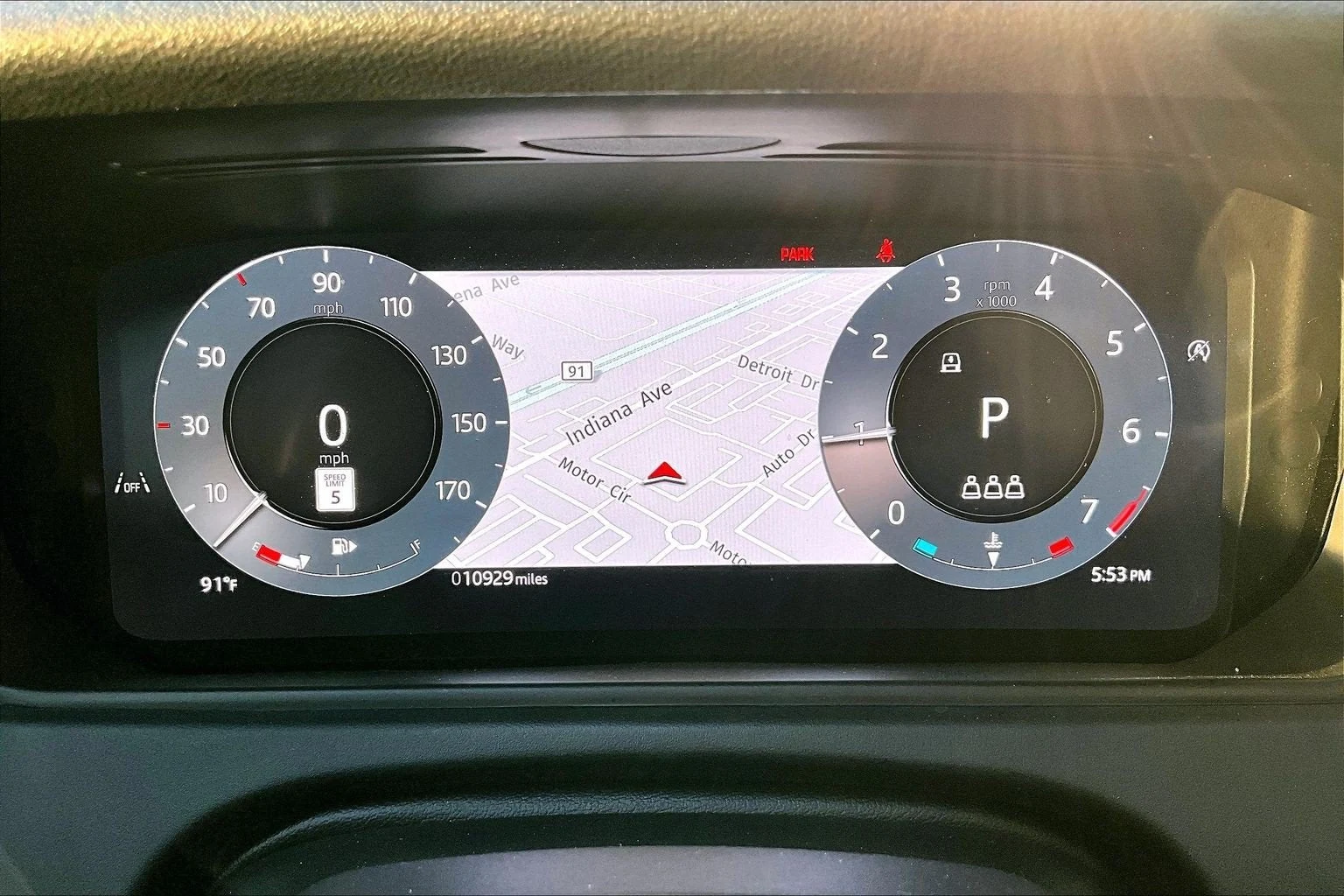 2025 Land Rover Range Rover Velar Dynamic SE (L560), 19/20