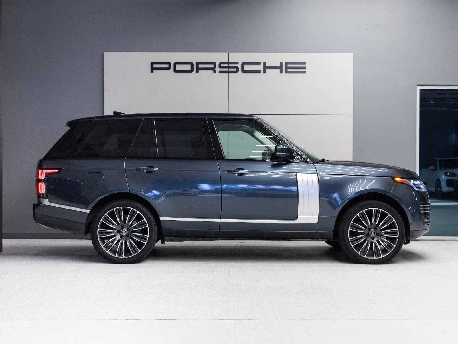 2021 Land Rover Range Rover Autobiography (L405), 8/20