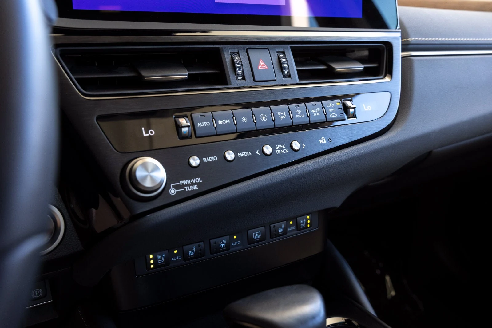 2024 Lexus ES 300h Luxury (XV70), 18/20