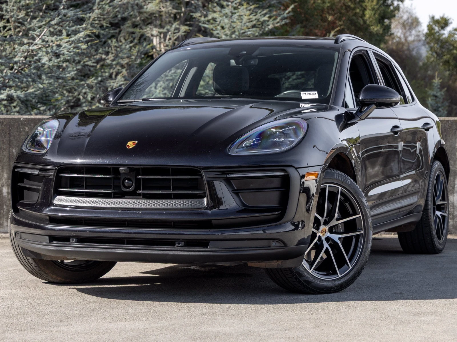 Porsche Macan (95B) · Jet Black Metallic · Indigo Auto Group