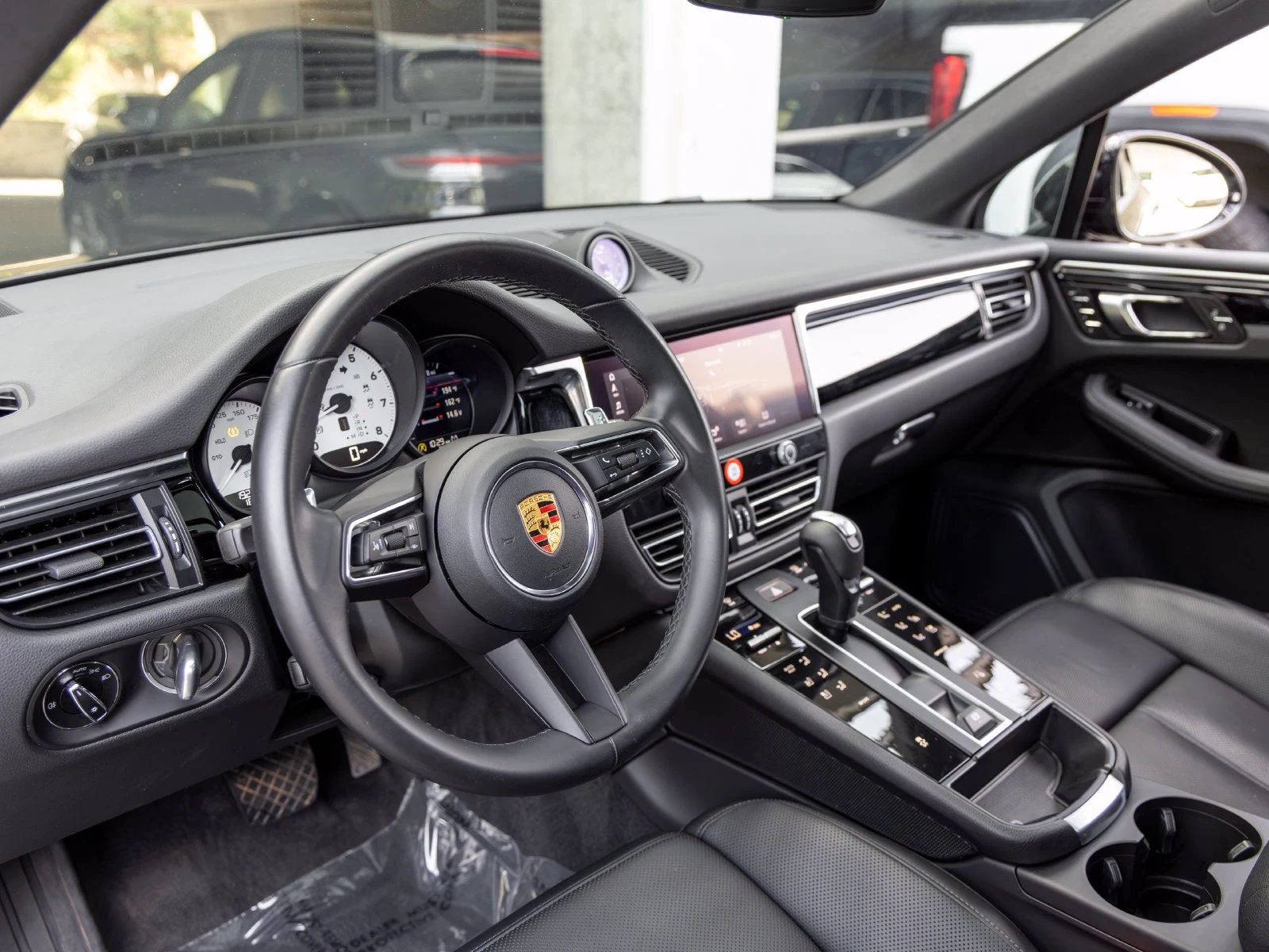 2023 Porsche Macan (95B), 4/20