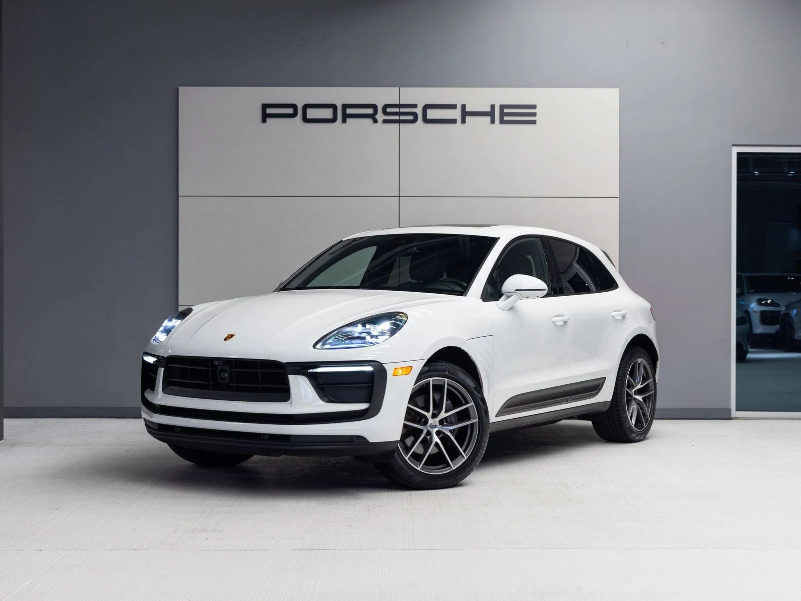 Porsche Macan (95B) · white · Indigo Auto Group