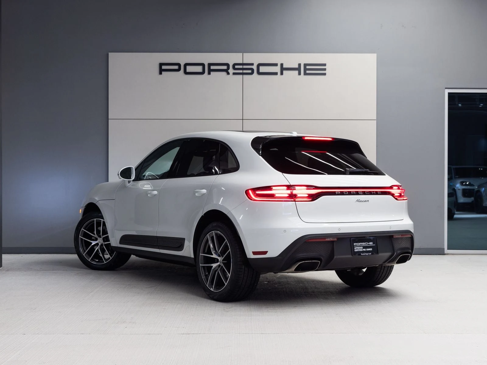 2023 Porsche Macan (95B), 3/20
