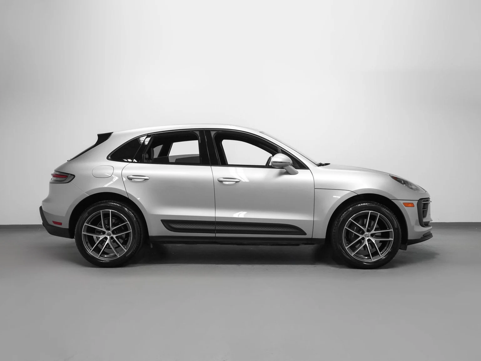 2022 Porsche Macan (95B), 10/20