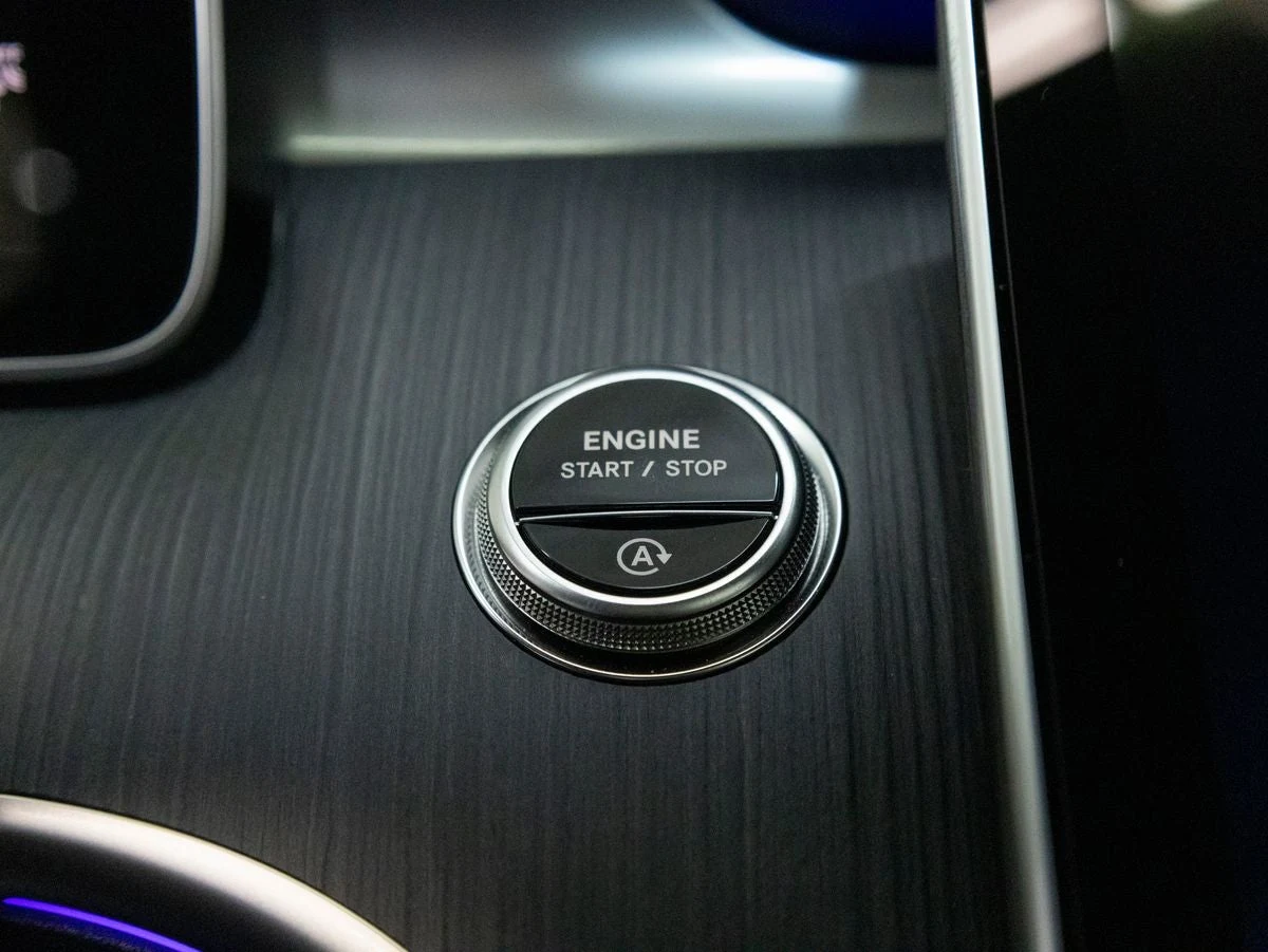 2026 Mercedes-Benz C 300 4MATIC Sedan (W206), 16/20