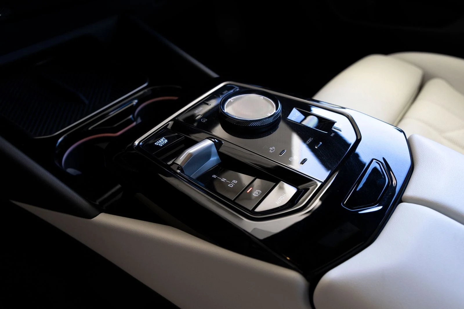 2025 BMW i5 eDrive40 (G60), 18/20