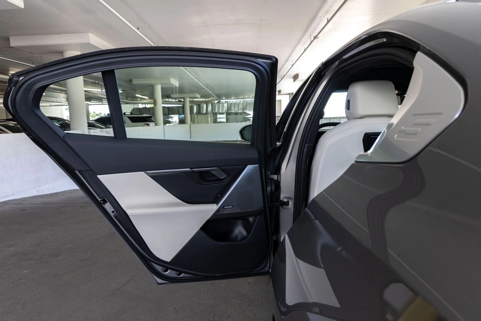 2025 BMW i5 eDrive40 (G60), 20/20